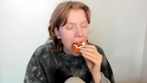 S T E L L A online show from February 2026 09:17:01 AM