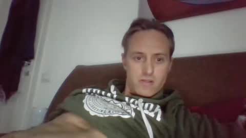 Snapshot of sten015 chatting on December 2024 03:06:01 PM sten015 online show from December 2024 03:06:01 PM