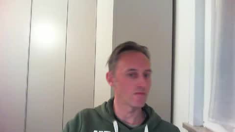 Snapshot of sten015 chatting on December 2024 04:39:01 PM sten015 online show from December 2024 04:39:01 PM