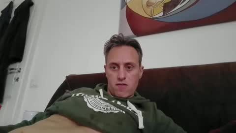 Snapshot of sten015 chatting on February 2025 01:52:02 PM sten015 online show from February 2025 01:52:02 PM