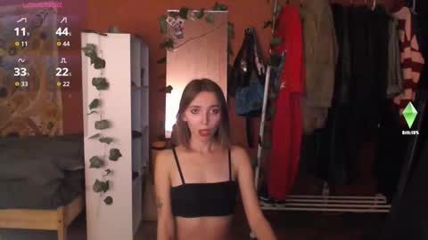 Stephanie 3 online show from September 2025 04:29:02 PM