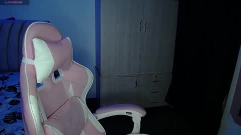 Emma online show from December 2024 04:38:01 AM