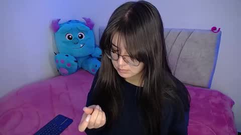 Emma online show from February 2025 04:18:02 PM