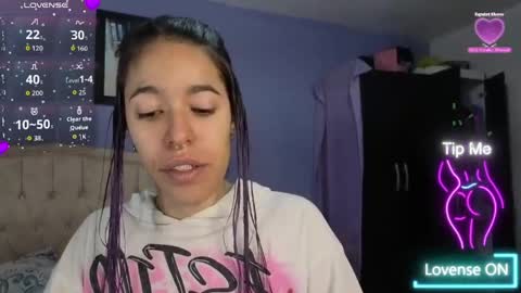 Stephania online show from May 2026 05:18:01 PM