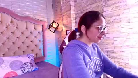 Stephaniesun  online show from July 2026 05:12:02 PM