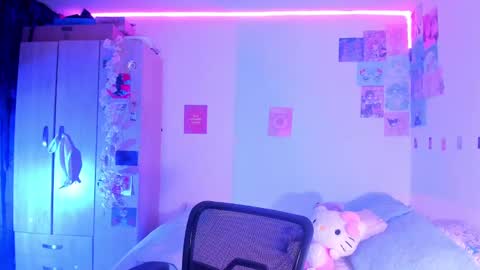 Stephanie  online show from February 2025 11:52:02 PM