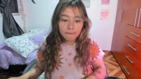 Stephanie  online show from April 2026 11:46:02 PM