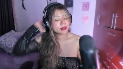 Stephanie  online show from April 2026 06:19:01 AM