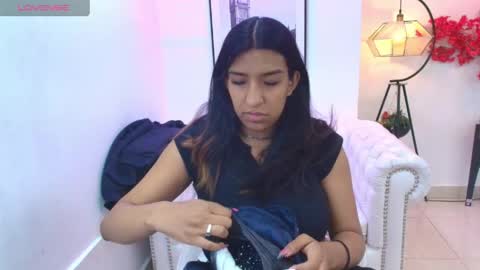stephany triana online show from May 2026 07:32:01 PM