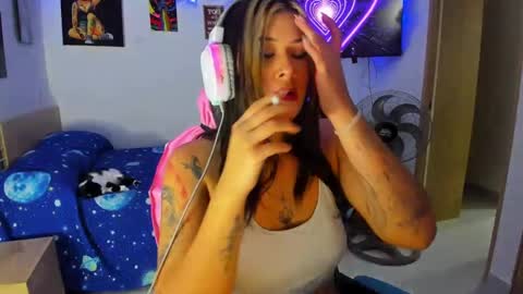 Snapshot of stephany_uwu chatting on January 2025 12:57:01 AM Stephany independient model online show from January 2025 12:57:01 AM