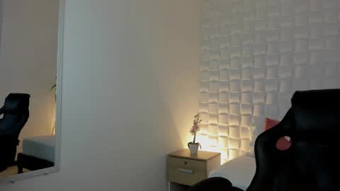 S T E P H A N Y A online show from January 2025 02:11:02 AM