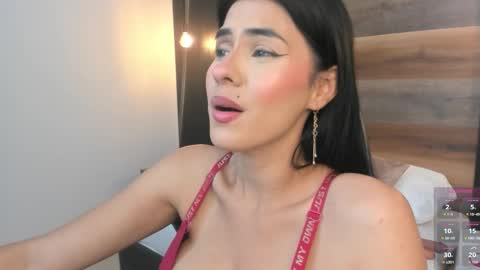 S T E P H A N Y A online show from November 2025 07:13:02 PM