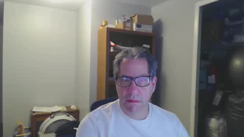 Snapshot of stephenhal9 chatting on December 2025 02:43:02 AM stephenhal9 online show from December 2025 02:43:02 AM