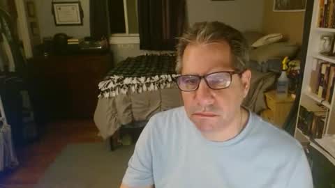 stephenhal9 online show from April 2026 02:43:01 AM