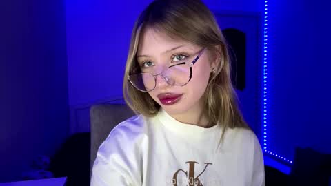 Snapshot of stepheniesemans chatting on February 2026 03:34:02 PM Stef online show from February 2026 03:34:02 PM