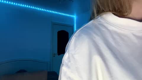 Snapshot of stepheniesemans chatting on March 2026 02:23:02 PM Stef online show from March 2026 02:23:02 PM