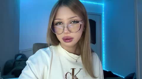 Snapshot of stepheniesemans chatting on March 2026 01:16:01 PM Stef online show from March 2026 01:16:01 PM