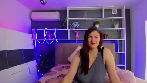 Stephie online show from February 2026 06:40:02 AM