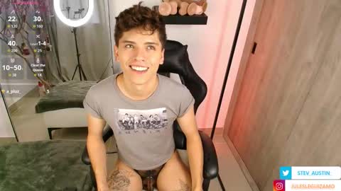 Snapshot of stev_austin_ chatting on November 2025 10:11:02 PM Stev austin online show from November 2025 10:11:02 PM