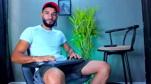 Snapshot of stev_velez chatting on February 2026 02:48:02 PM Steve online show from February 2026 02:48:02 PM