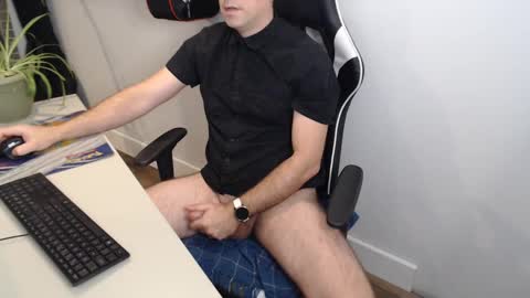 steve_oo8 online show from December 2024 04:13:02 PM