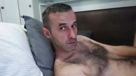 Snapshot of stevenpit chatting on April 2026 08:33:02 AM stevenpit online show from April 2026 08:33:02 AM