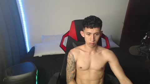 Snapshot of stevensex501 chatting on January 2025 01:10:01 AM steven online show from January 2025 01:10:01 AM