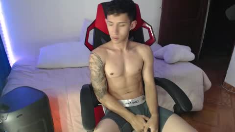 Snapshot of stevensex501 chatting on February 2025 02:27:02 AM steven online show from February 2025 02:27:02 AM