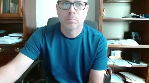 stevepre28 online show from December 2024 07:54:01 PM