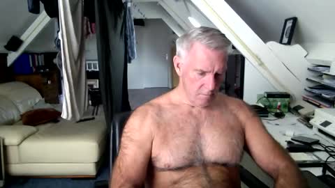 Snapshot of stevetwo chatting on September 2025 11:23:02 AM stevetwo online show from September 2025 11:23:02 AM