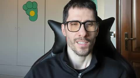 Snapshot of stevex870 chatting on March 2025 03:15:02 PM Steve online show from March 2025 03:15:02 PM