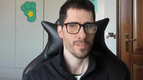 Snapshot of stevex870 chatting on March 2025 02:12:02 PM Steve online show from March 2025 02:12:02 PM