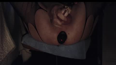 Snapshot of steviehello chatting on December 2024 11:05:01 PM Skye online show from December 2024 11:05:01 PM