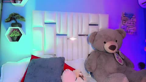 Steisee Reyes online show from September 2025 07:09:02 AM