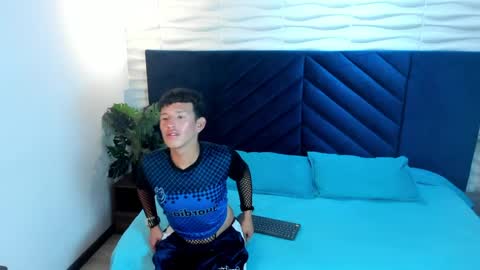 Stefan Salvatore online show from April 2026 07:22:01 PM