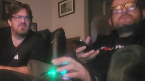 Snapshot of stianhjertene41 chatting on November 2025 06:02:01 PM Andreasbaader online show from November 2025 06:02:01 PM