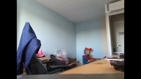 stickolive1 online show from December 2025 03:18:02 PM