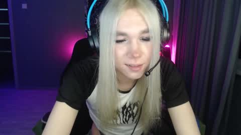 Steve online show from December 2025 06:39:01 PM