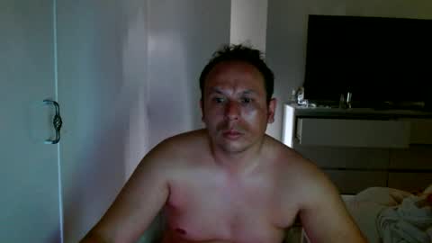 Snapshot of stiffmeister94 chatting on June 2026 03:29:01 PM Axel online show from June 2026 03:29:01 PM