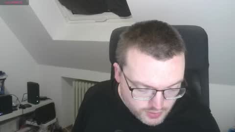 Oliver online show from November 2025 08:52:01 PM