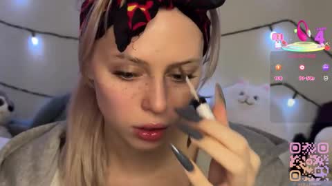 stillsweety online show from March 2026 10:25:02 PM