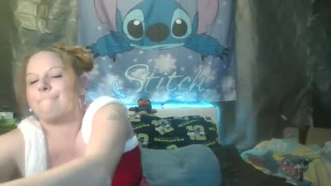 Snapshot of stitchsunshine85 chatting on December 2024 07:25:01 AM Tasha and Drew online show from December 2024 07:25:01 AM