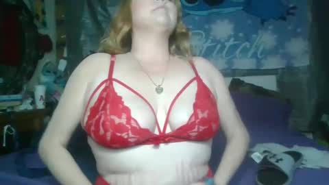 Snapshot of stitchsunshine85 chatting on February 2025 06:43:02 AM Tasha and Drew online show from February 2025 06:43:02 AM