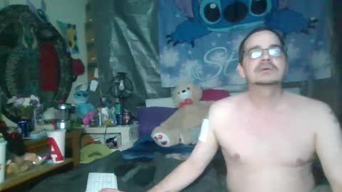 Snapshot of stitchsunshine85 chatting on February 2025 09:54:02 AM Tasha and Drew online show from February 2025 09:54:02 AM