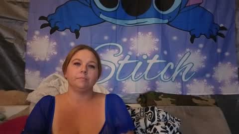 Snapshot of stitchsunshine85 chatting on September 2025 04:12:02 AM Tasha and Drew online show from September 2025 04:12:02 AM