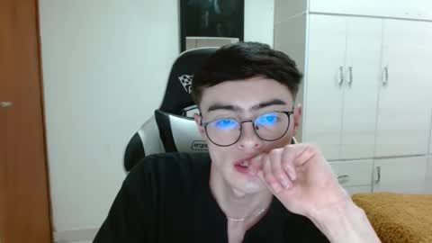 Snapshot of stiv_grant chatting on January 2025 09:25:01 PM stiv_grant online show from January 2025 09:25:01 PM