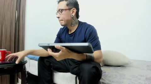 Snapshot of stiven_trainer chatting on June 2026 01:01:01 AM stiven_trainer online show from June 2026 01:01:01 AM