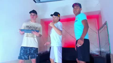 Snapshot of stivendreams chatting on November 2025 04:51:01 AM friends online show from November 2025 04:51:01 AM