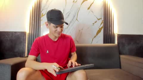 Snapshot of stivendreams chatting on February 2026 05:03:02 AM friends online show from February 2026 05:03:02 AM