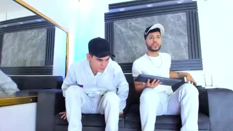 Snapshot of stivendreams chatting on February 2026 05:15:01 AM friends online show from February 2026 05:15:01 AM